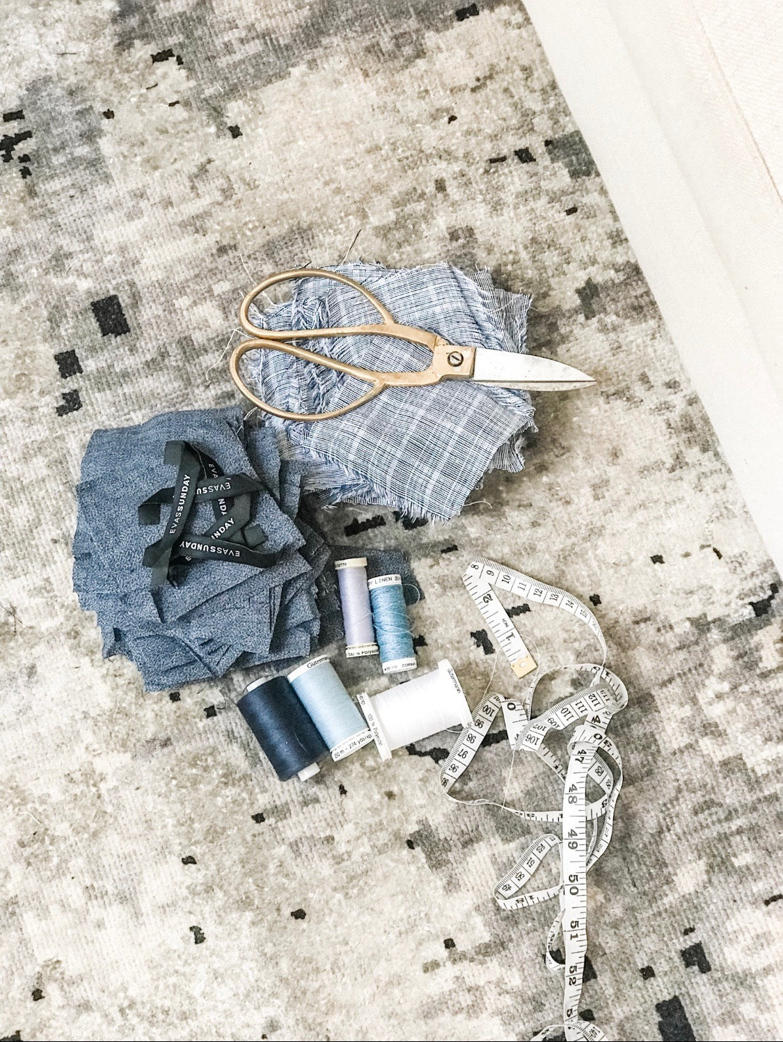 Eva's Sunday Fabric Flower Brooches with Nic | 26th April